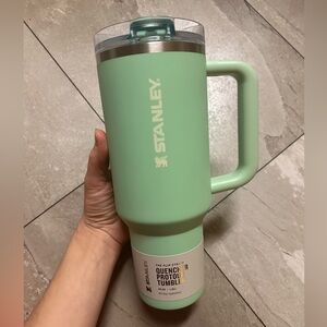 Stanley The Quencher ProTour Flip Straw 40 oz Tumbler in Pistachio